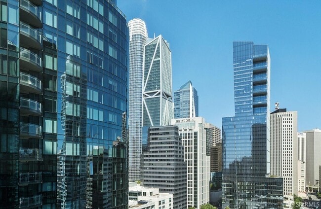 Building Photo - 338 Main St