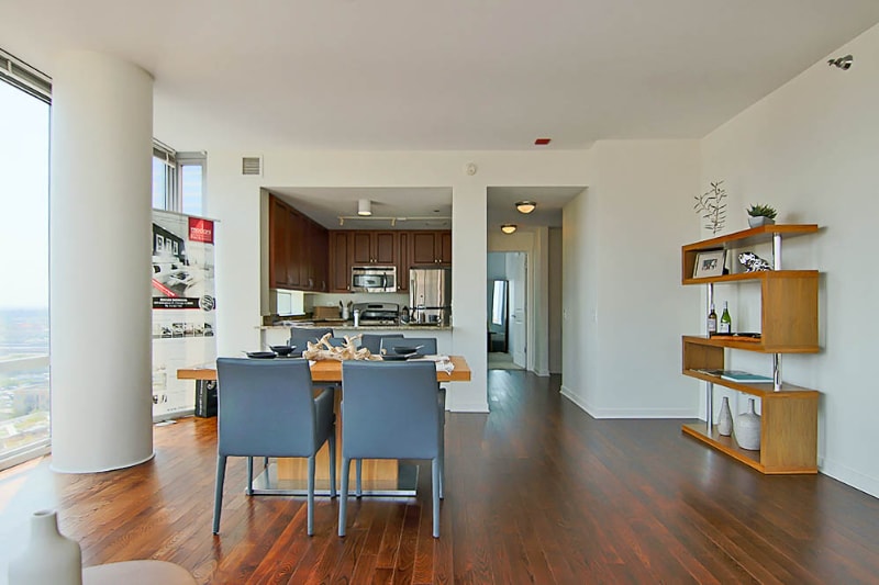 Photo - 112 W Polk St