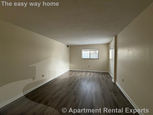 Photo - 345 Franklin St Unidad #104