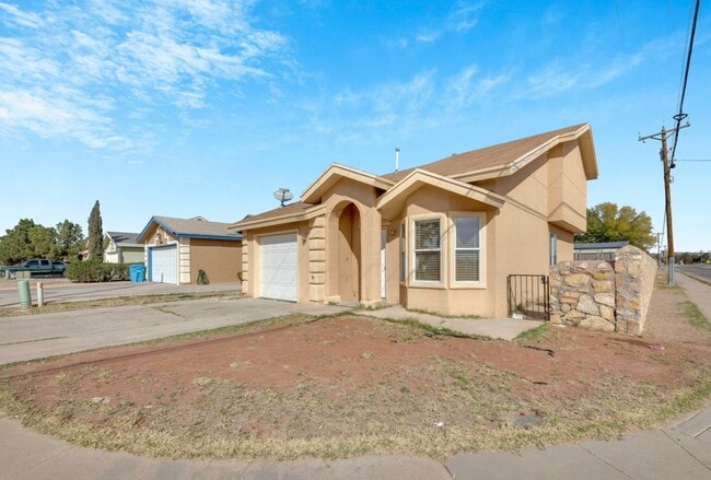 Photo - 10493 Kirkland St