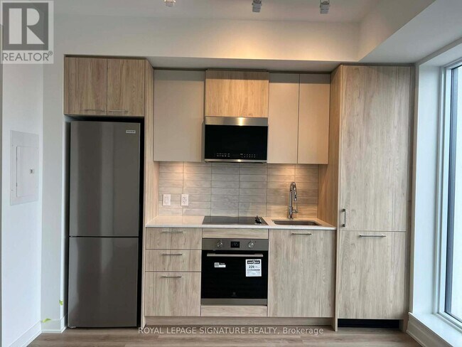 Photo - 10 Oak St Unit 1810
