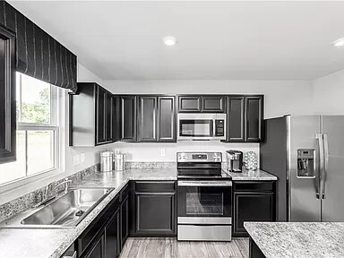 Photo - 2147 Cross Country Rd