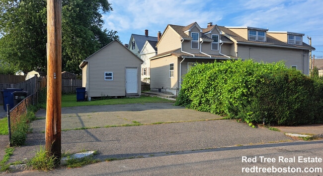Photo - 158 Baker St