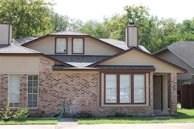 Building Photo - 6612 Tamar Dr Unit B Rental