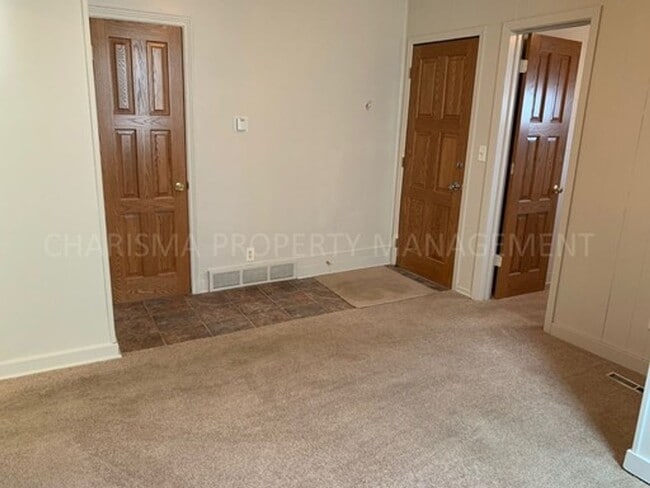 Photo - ONE BEDROOM LOCATED IN DOWNTOWN SIOUX FALLS. Unit 817 W 11th Street #1