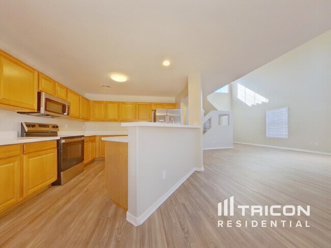 Photo - 22040 W Gardenia Dr