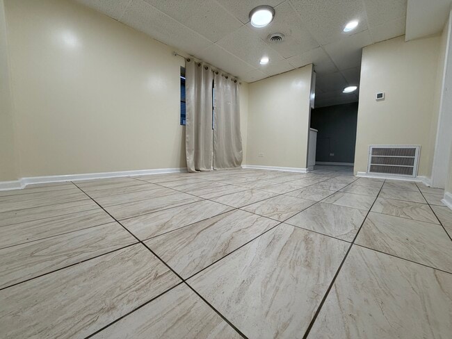 6219 S Nagle Ave Unit 6219
