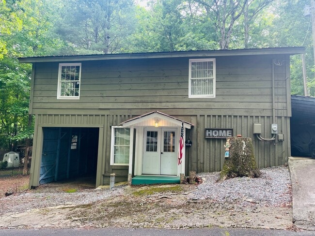 Building Photo - 113 Terrace Cir