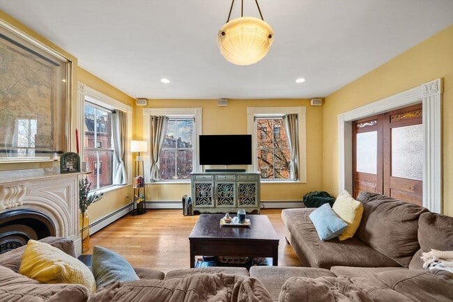 Building Photo - 468 Shawmut Ave Unit 2