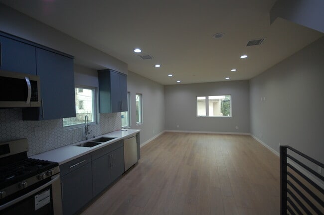 OPEN FLOOR PLAN - 648 1/2 N Serrano Ave Unit 648 1/2