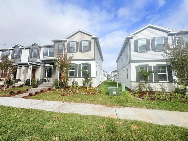 Building Photo - 15475 Bay Brg St