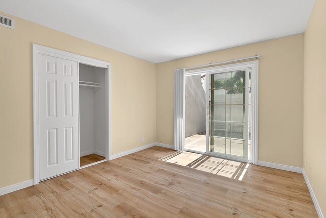 Photo - 1022 El Camino Dr Apartment Unit A