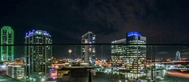 Building Photo - 2408 Victory Park Ln Unit 1034