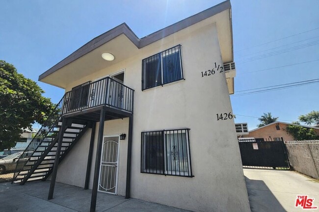 Building Photo - 1426 E 48th St