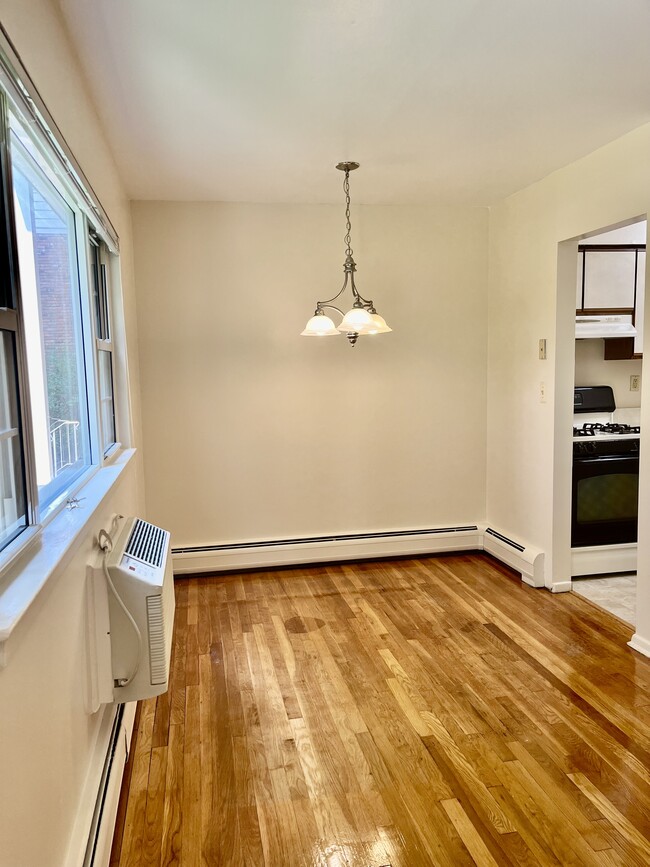 Photo - 209 Washington Dr