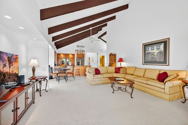 Photo - 468 Sunningdale Dr