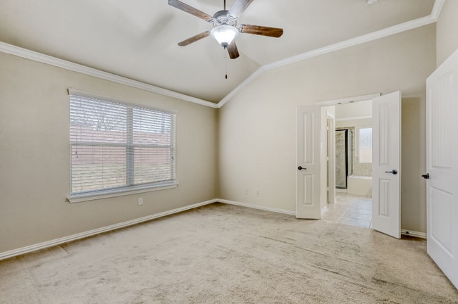 Photo - 1921 Autumn Run Ln