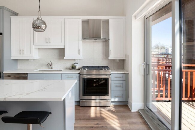 Photo - 6700 W North Ave Unidad 317