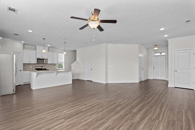 Photo - 948 Newburn Dr