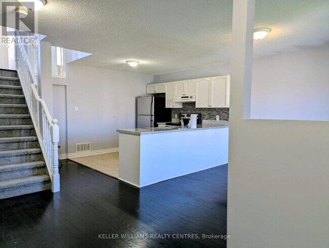 Photo - 152 Madelaine Dr