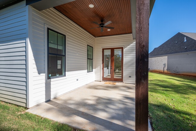 Photo - 55 Greystone Ct