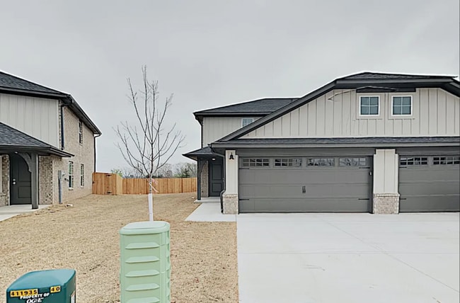 Building Photo - 12002 Rhya Ln