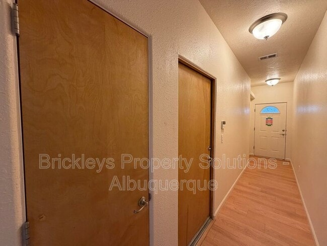 Photo - 1612 3rd St SW