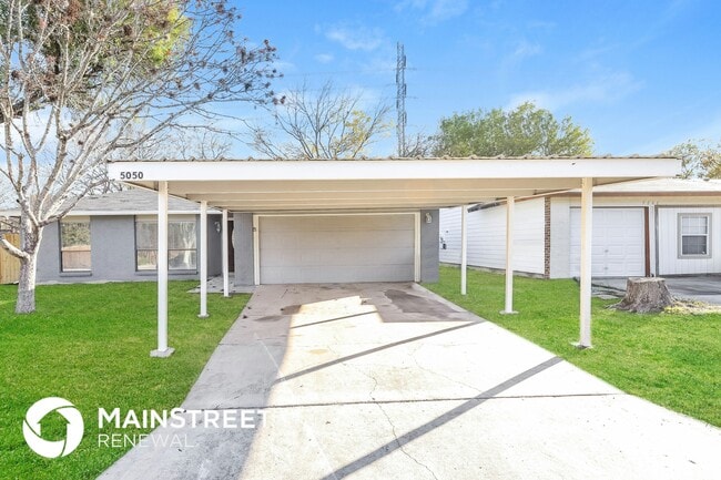 Building Photo - 5050 Gordon Cooper Dr Rental