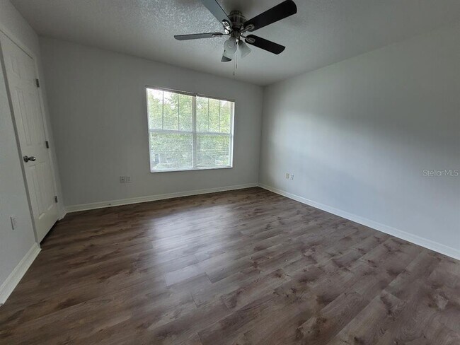 2348 SW 42nd Dr