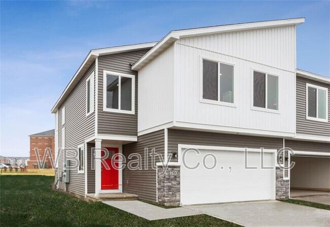 Photo - 9758 Crestview Dr Townhome