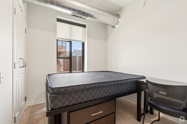 4E 6BR, 6BA - 1,184SF - Bedroom