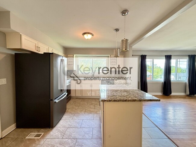 Photo - 7813 Holiday Hills Cir