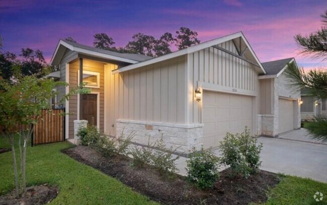 Building Photo - 218 Oakcrest Unit A Rental