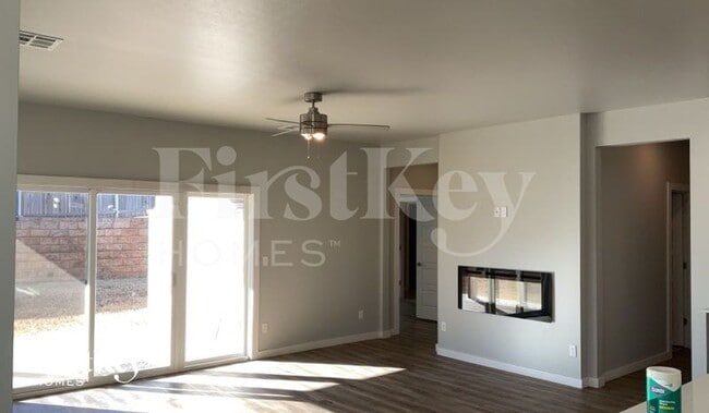 Photo - 504 NW 183rd St