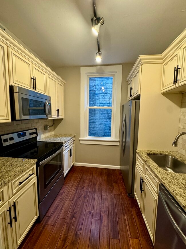 Photo - 92 S Main St Unidad 301