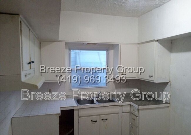 Photo - 826 Mason St