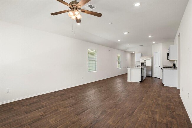 Photo - 376 Euclid Ln