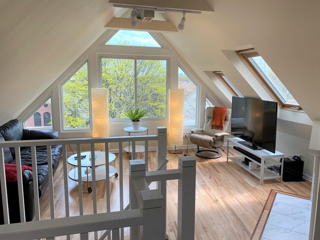 Photo - 3326 N Bell Ave Unidad 4