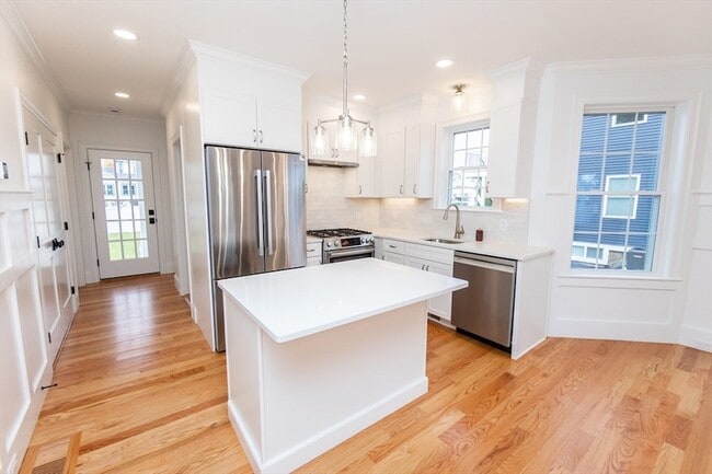 Photo - 20 Sheridan Ave