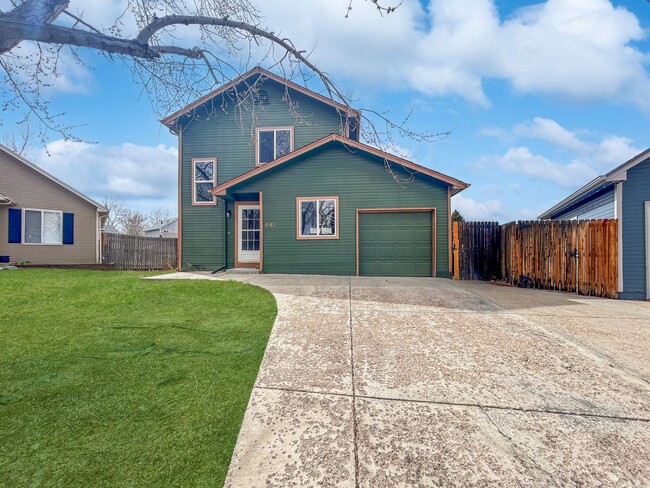 Photo - $0 DEPOSIT OPTION. CHARMING 2 BEDROOM HOME WITH SPACIOUS YARD NEAR QUINCY RESERVOIR!