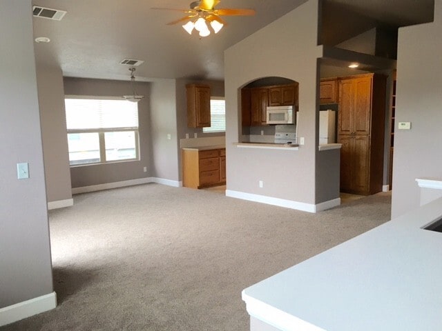 Building Photo - Beautiful 1-Bedroom with Balcony & Garage Rental
