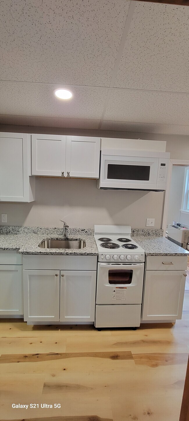 New Appliances and Granite Countertops - 1 Library St Unit #1, 1st Floor Front