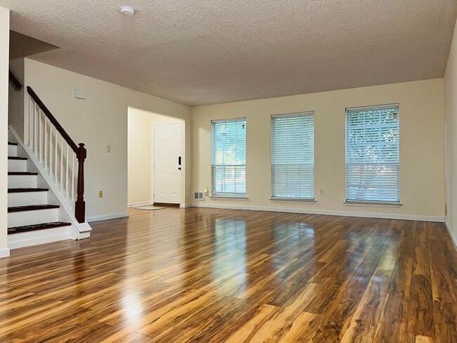 Living Room - 25 Balboa Ln Unit 4009
