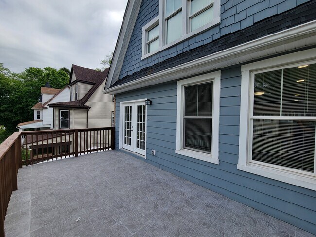 Photo - 2104 Allendale Rd