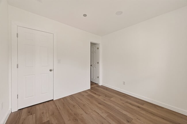 Building Photo - 3922 Alsace St