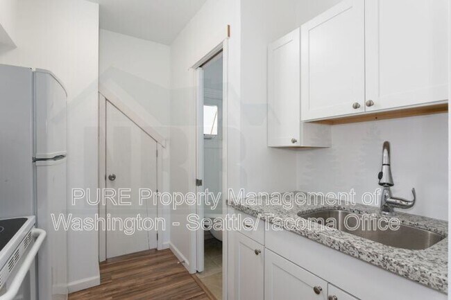 Photo - 3570 E B St Unit B