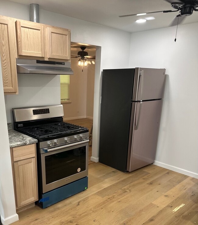 Photo - 380 Ivanhoe Rd