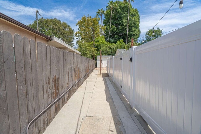Private Detached Studio ADU — Complete & Self-Contained