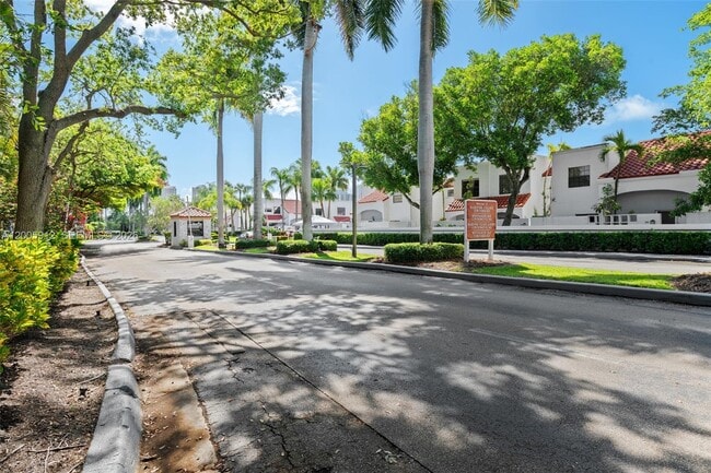 Photo - 21012 NE 34th Ct