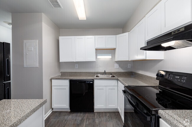 Interior Photo - Smallwood Gardens Rental